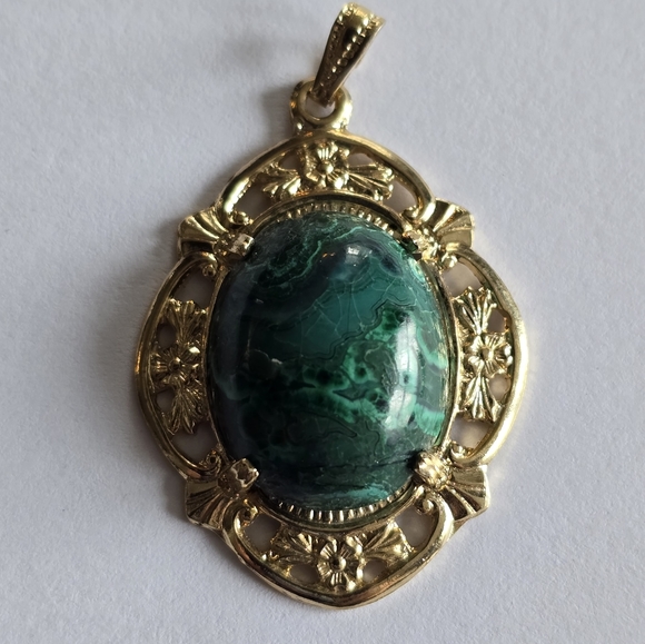 Relisted - Vintage Malachite pendant gold tone - Picture 2 of 10